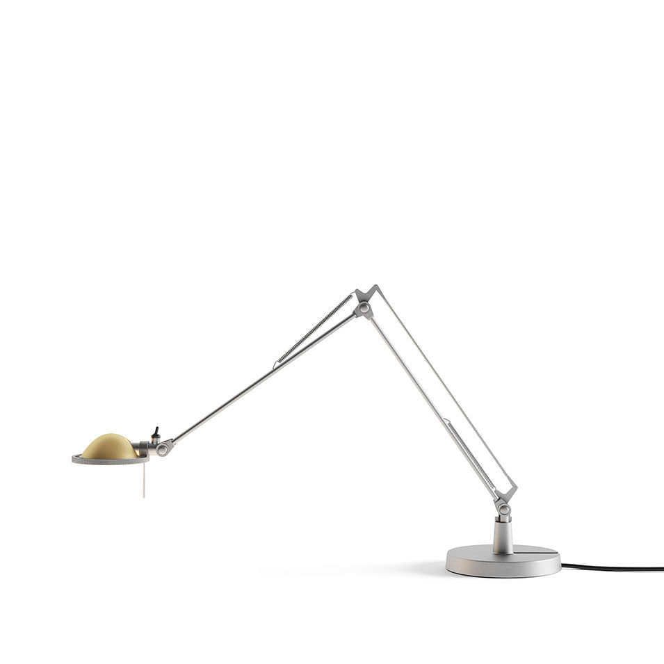 Luceplan Berenice bordlampe, liten (armer 30+30 cm). Velg farge.