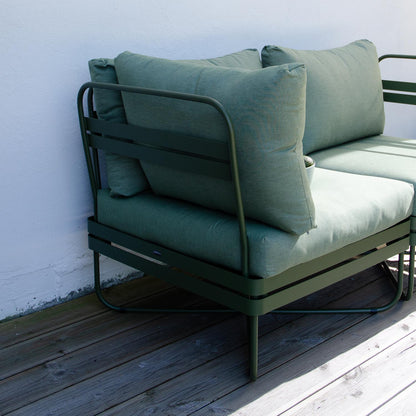 Bris utesofa fra Ygg&Lyng. 2-seter i flere farger. Bestillingsvare.