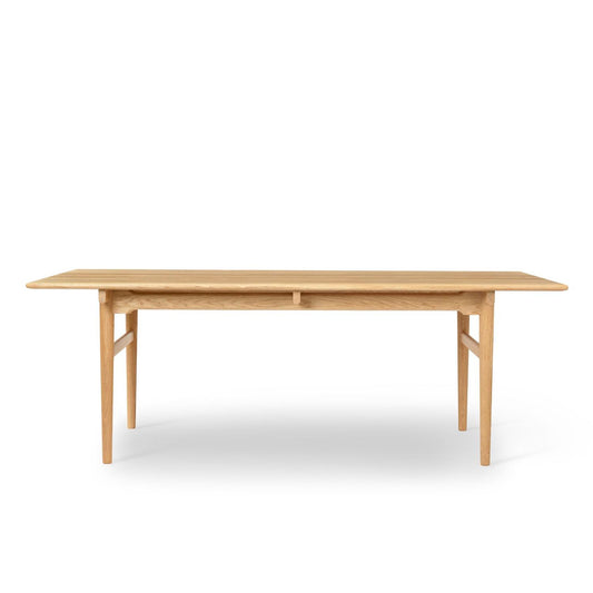 Carl Hansen CH327 spisebord. 190 x 95 cm. Oljet eik. Bestillingsvare.