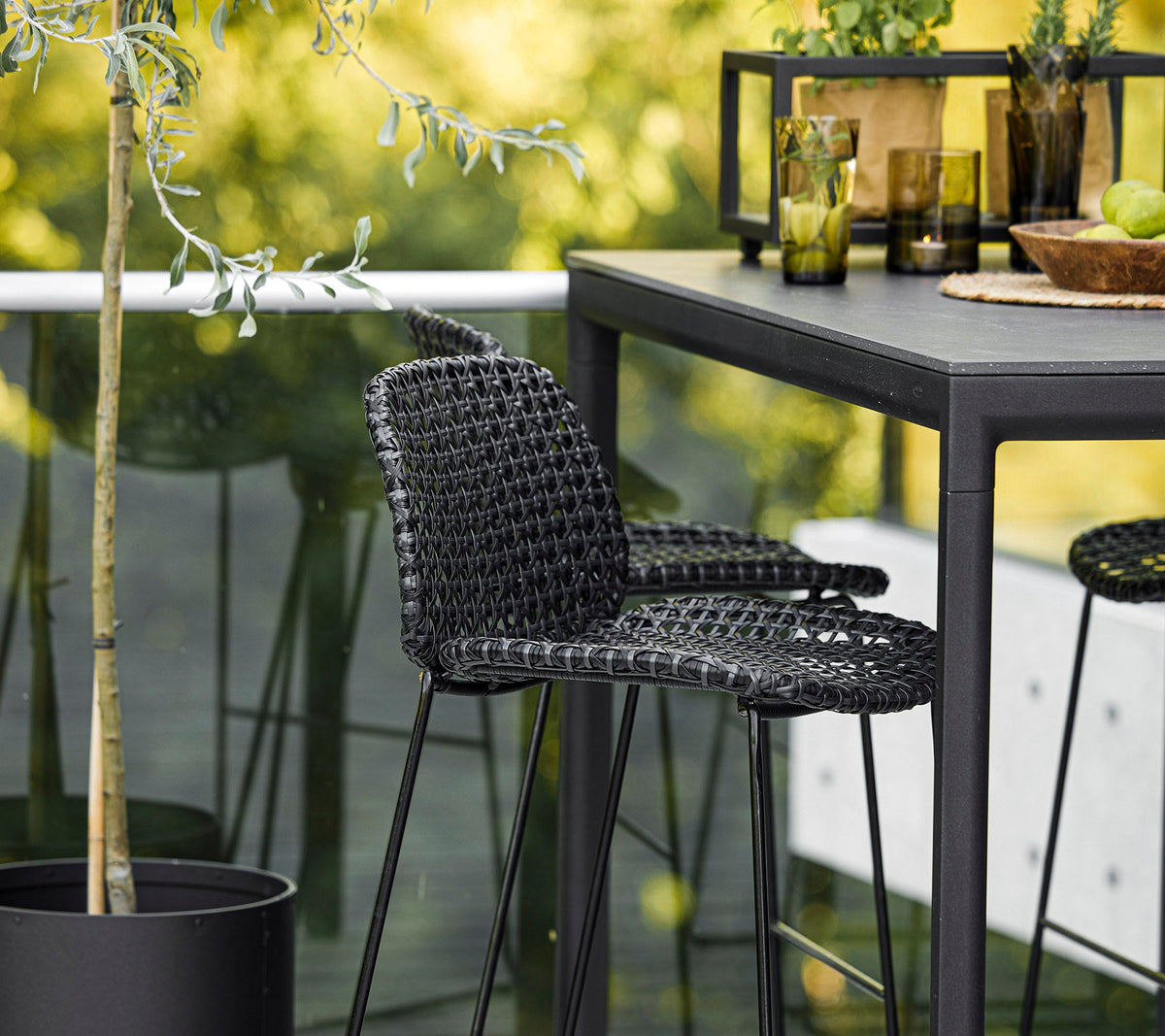 Cane-line Vibe barstol, black/graphite