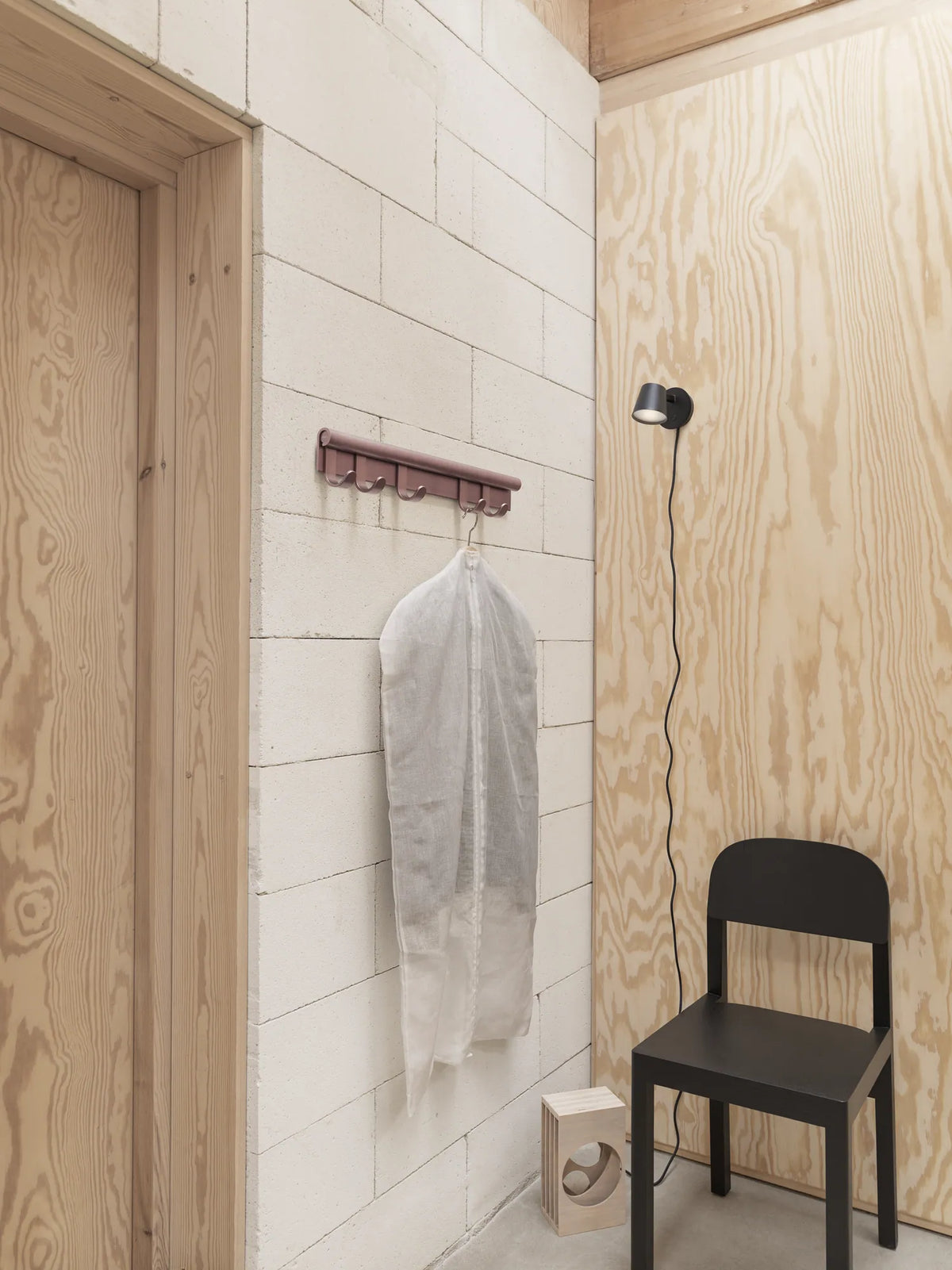 Muuto Tip vegglampe. Velg farge