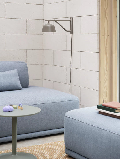 Muuto Ambit vegglampe. Velg farge