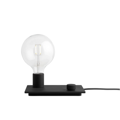 Muuto Control bordlampe. Velg farge