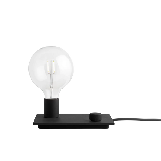 Muuto Control bordlampe. Velg farge