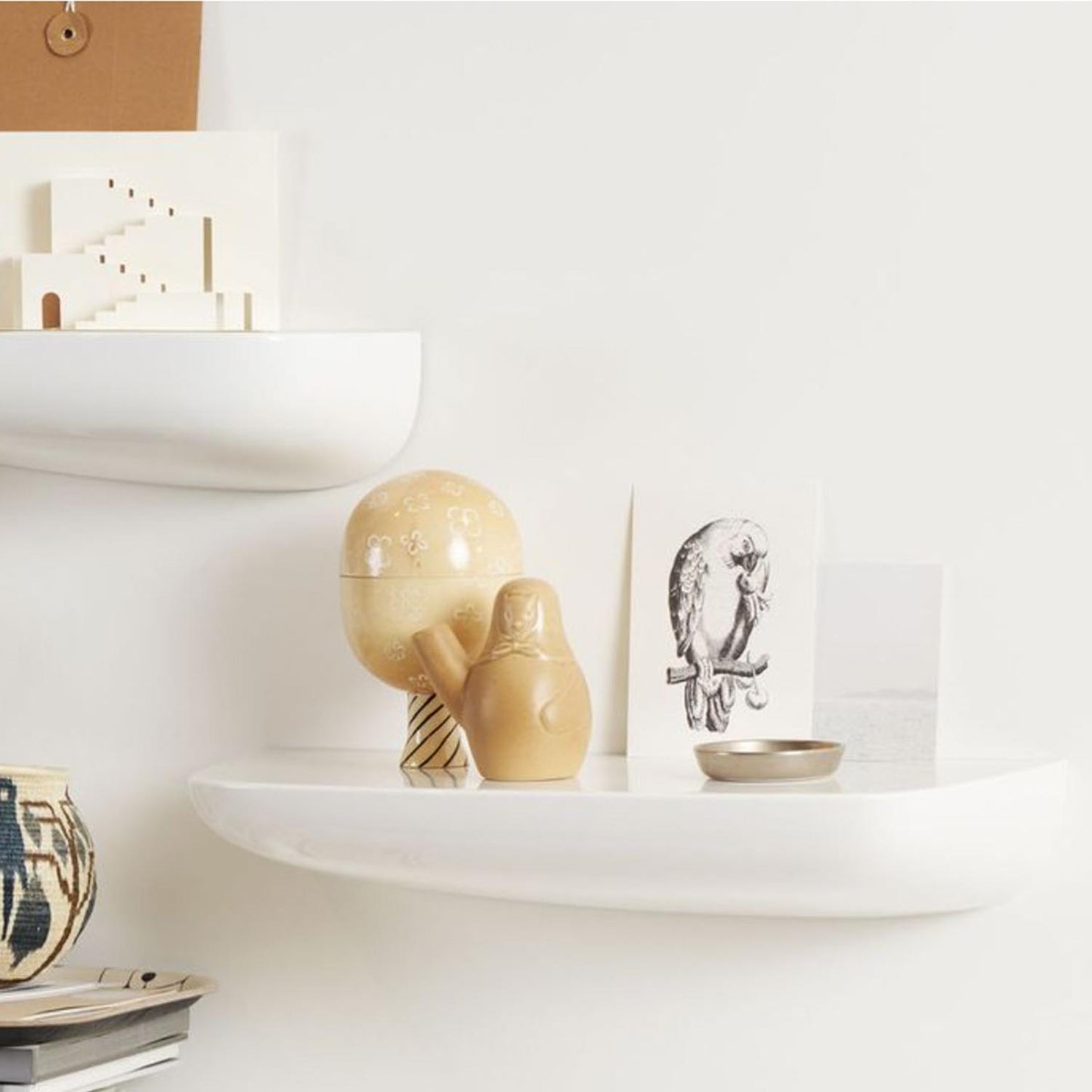 Vitra Corniches hylle i small, hvit