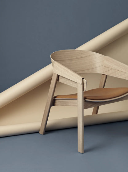 Muuto Cover Lounge Chair lenestol, polstret. Velg tekstil