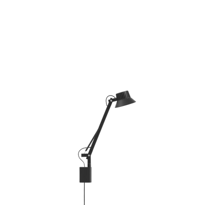 Muuto Dedicate vegglampe. Velg størrelse og farge
