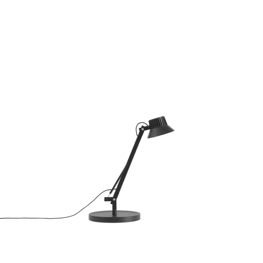 Muuto Dedicate bordlampe. Velg størrelse og farge