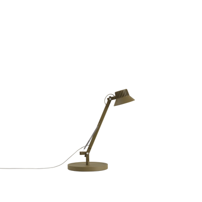 Muuto Dedicate bordlampe. Velg størrelse og farge