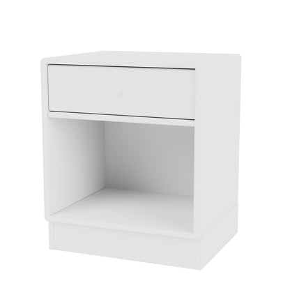 Montana DREAM nattbord. Med 7 cm sokkel. Quickship farger. (3 ukers leveringstid.)