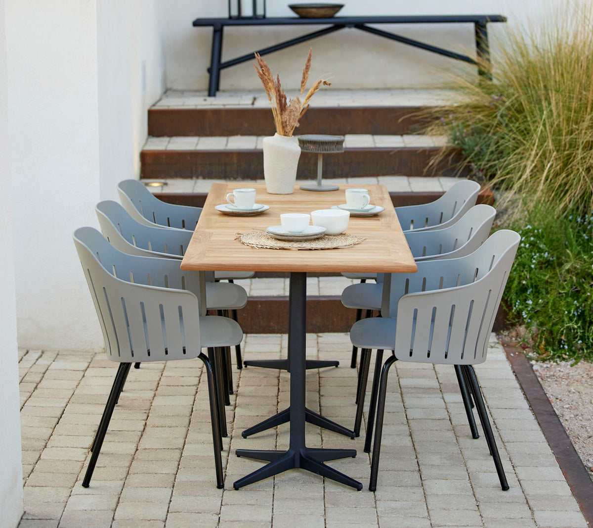 Cane-line Drop kafébord 130×75 cm – miljøbilde