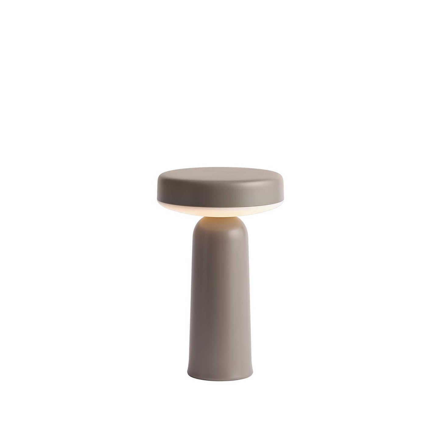 Ease bordlampe fra Muuto. Flere farger.