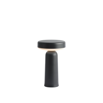 Muuto Ease oppladbar bordlampe. Velg farge