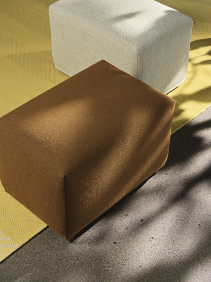 Muuto Echo puff. Velg tekstil