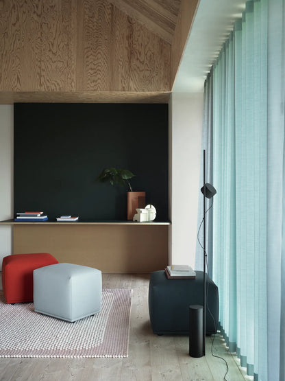 Muuto Post gulvlampe. Velg farge