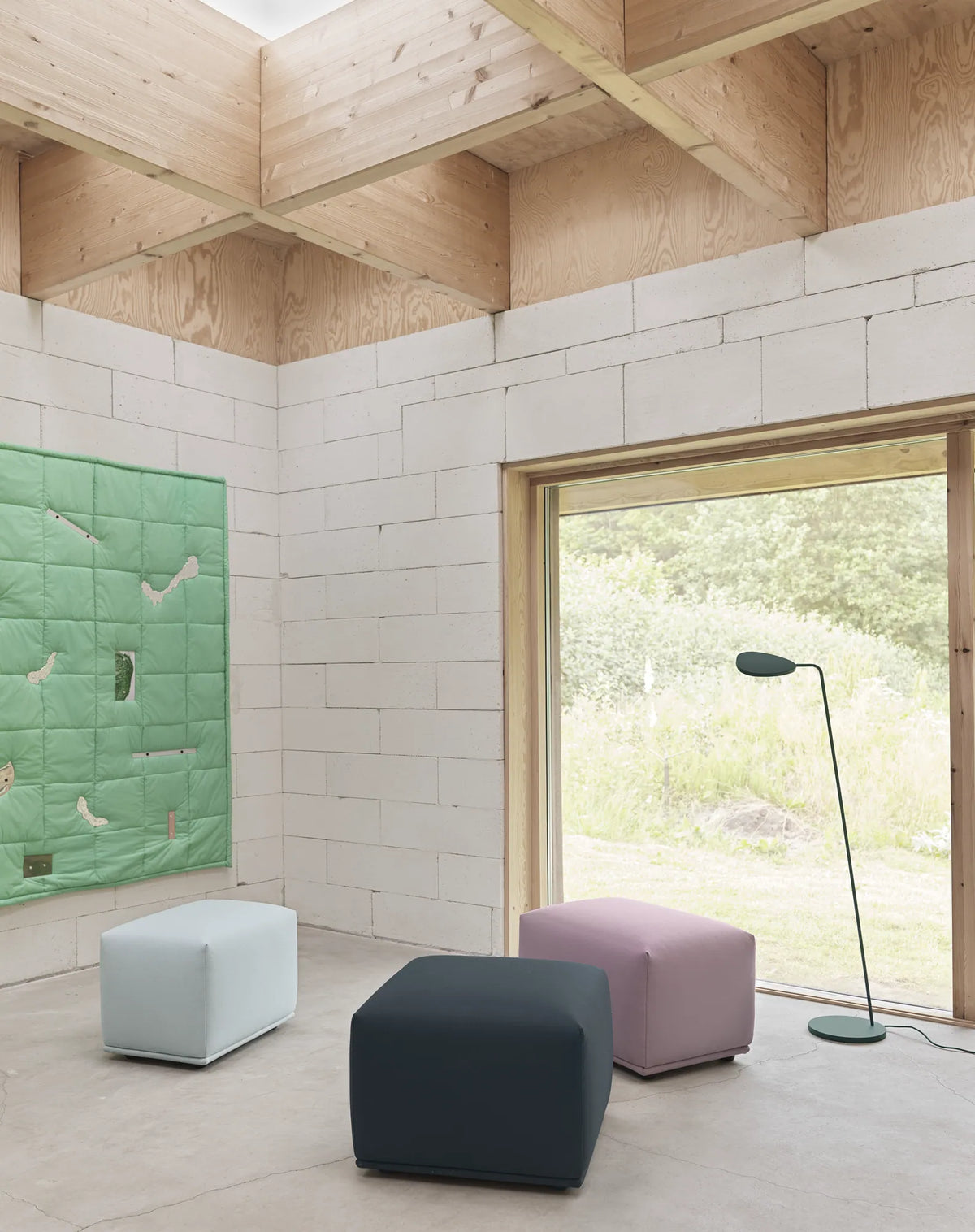 Muuto Leaf gulvlampe. Velg farge
