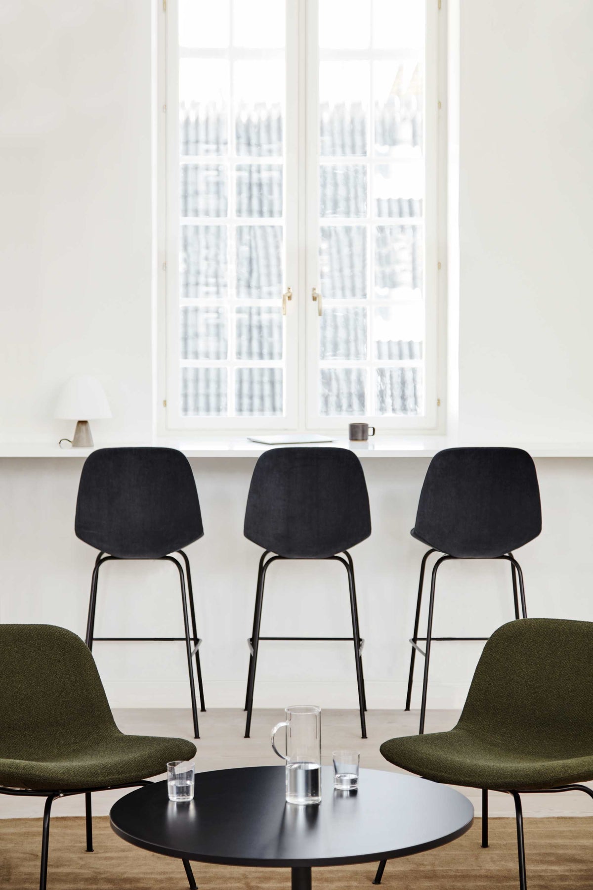 Fredericia Eyes Lounge 4 Leg Chair firbent rørstell. Velg tekstil og understell