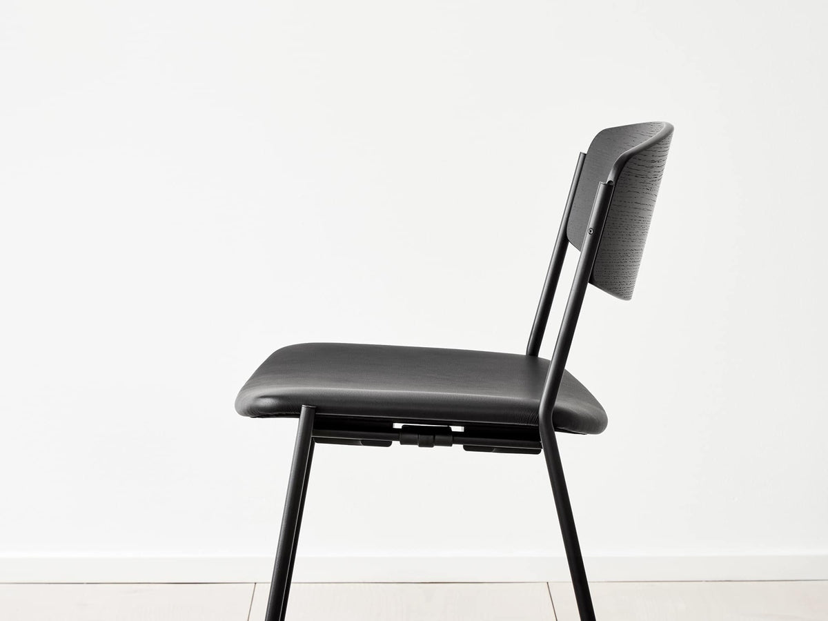 Fredericia Lynderup Chair setepolstret. Velg tekstil og treverk