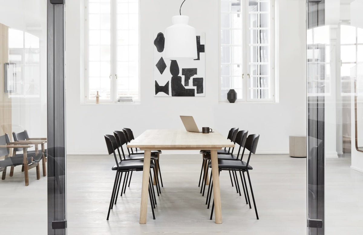 Fredericia Lynderup Chair setepolstret. Velg tekstil og treverk