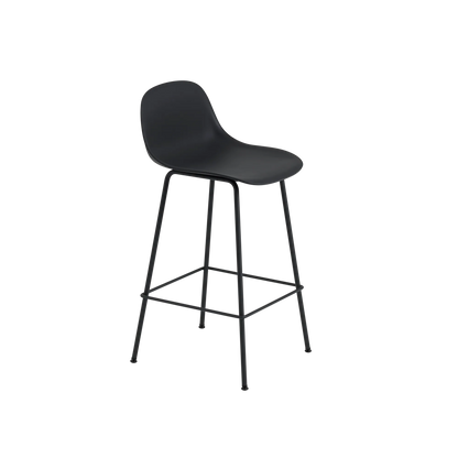 Muuto Fiber Counter Stool barkrakk H65 med rørunderstell, uten rygg, polstret. Velg tekstil