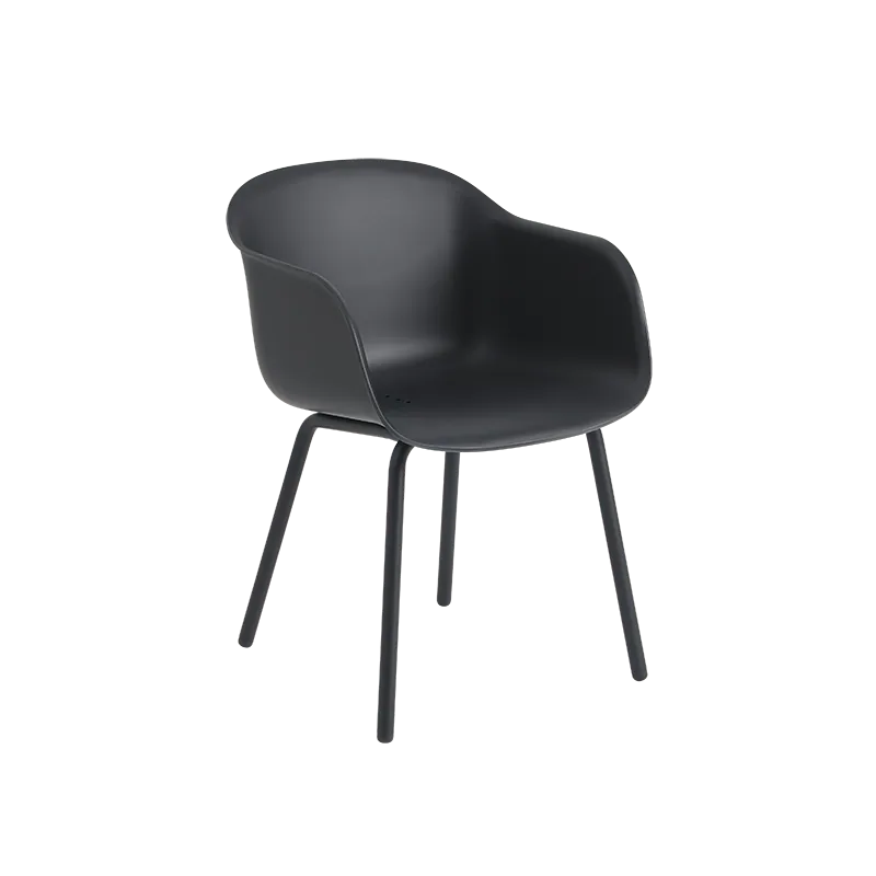 Muuto Fiber Outdoor utestol med armlener. Velg farge