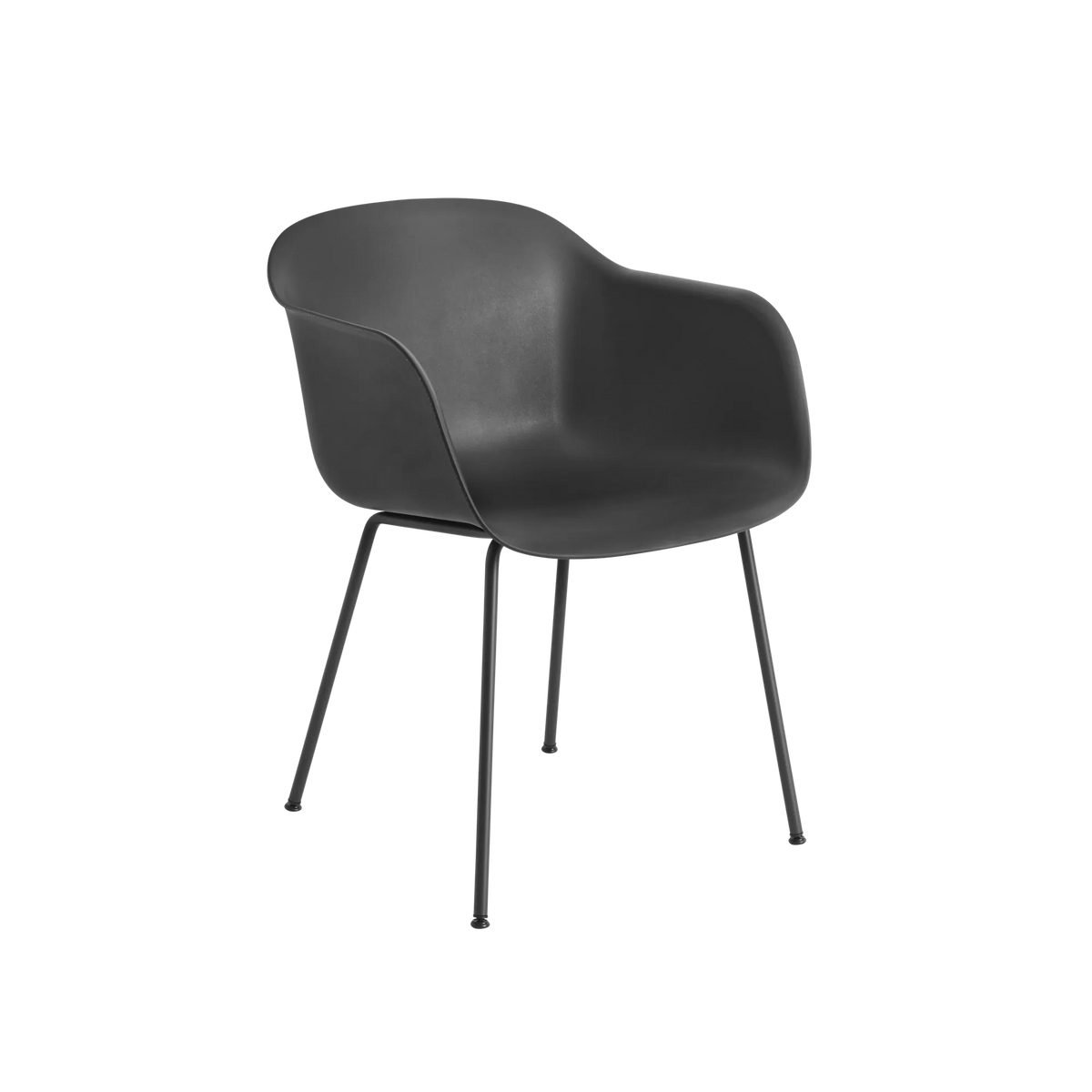 Muuto Fiber Armchair stol med armlener og rørunderstell, uten polstring. Velg understell og skall