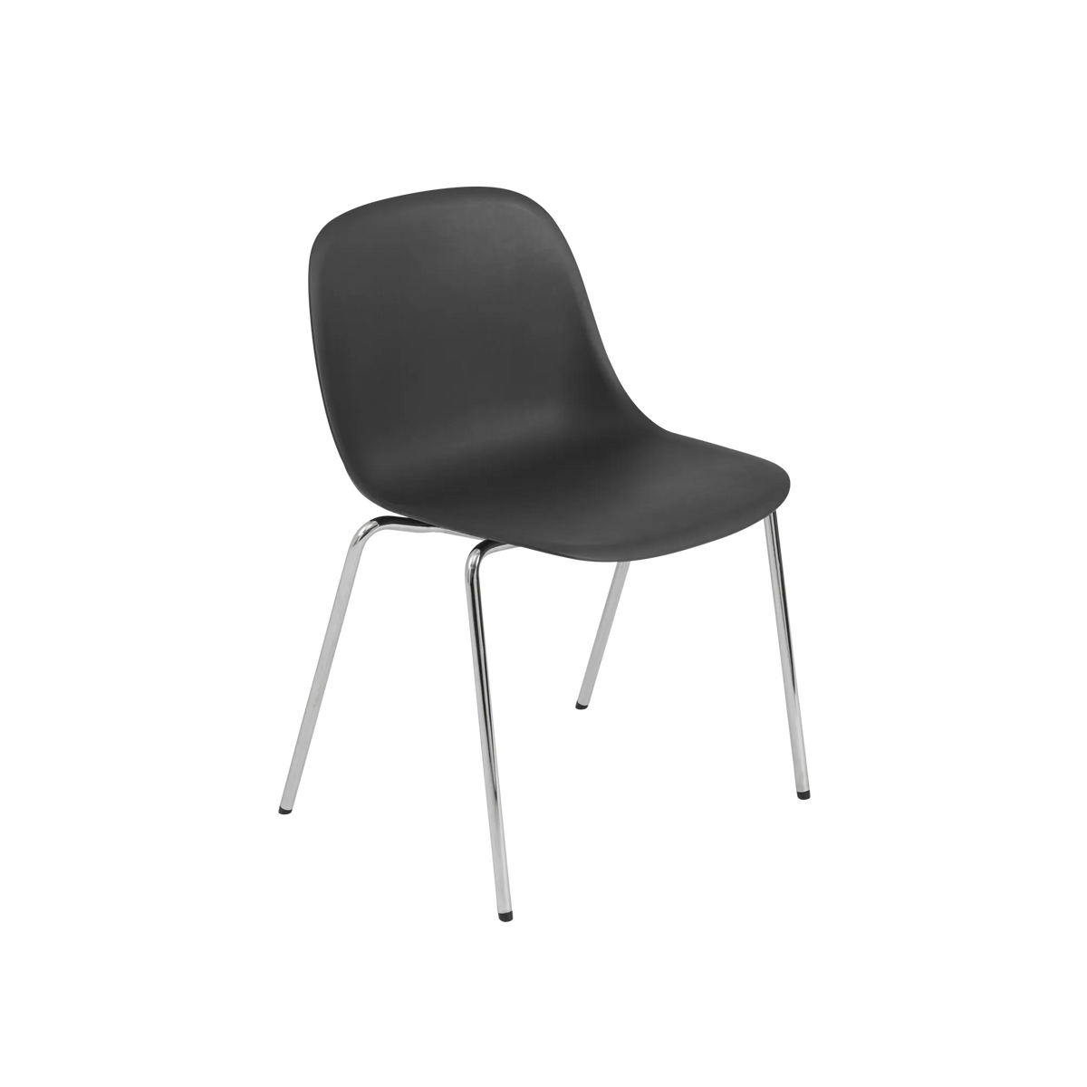 Muuto Fiber Side Chair spisestol med A-understell, uten polstring. Velg skall og kobling