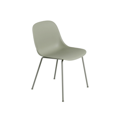 Muuto Fiber Side Chair spisestol med rørunderstell, uten polstring. Velg understell og skall