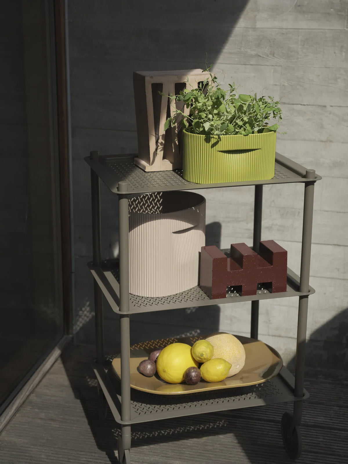 Muuto Flow trillebord. Velg størrelse og farge