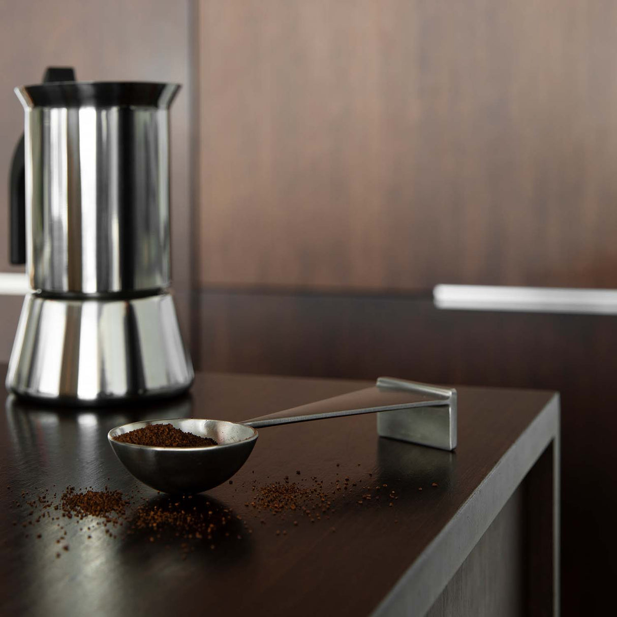 Nedre Foss, Gram måleskje.