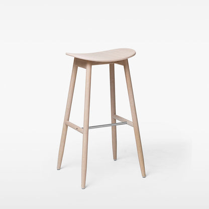 Massproductions Icha barkrakk – Sittehøyde 75 cm / Hvitoljet eik