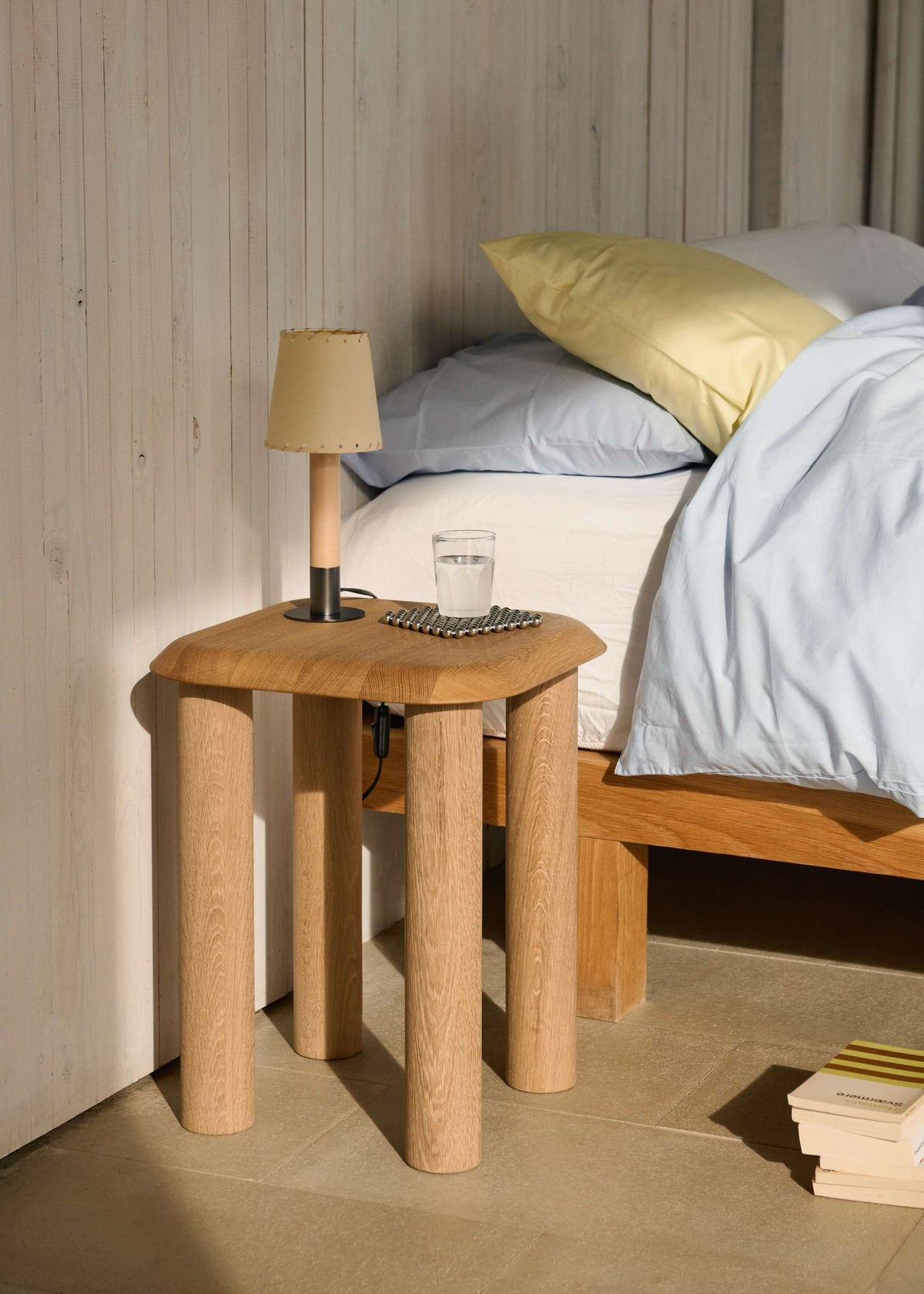 Fredericia Islets Side Table 40 × 40 cm. Velg treverk