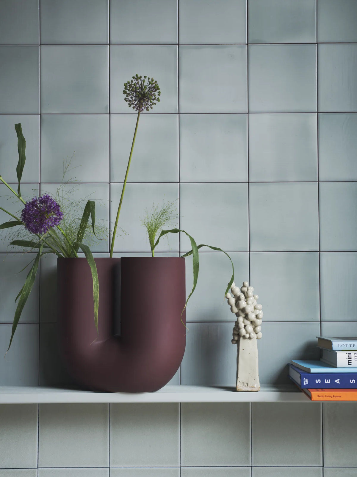 Muuto Kink vase. Velg størrelse og farge