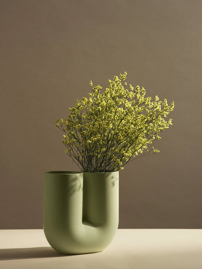 Muuto Kink vase. Velg størrelse og farge