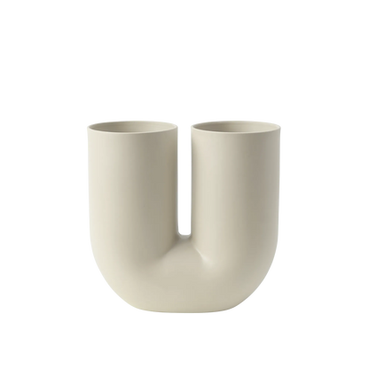 Muuto Kink vase. Velg størrelse og farge