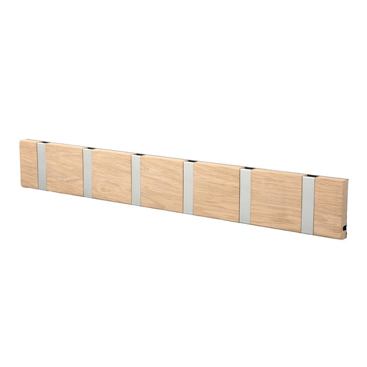Loca Knax knaggrekke 6 i såpebehandlet eik, knagger i alu.