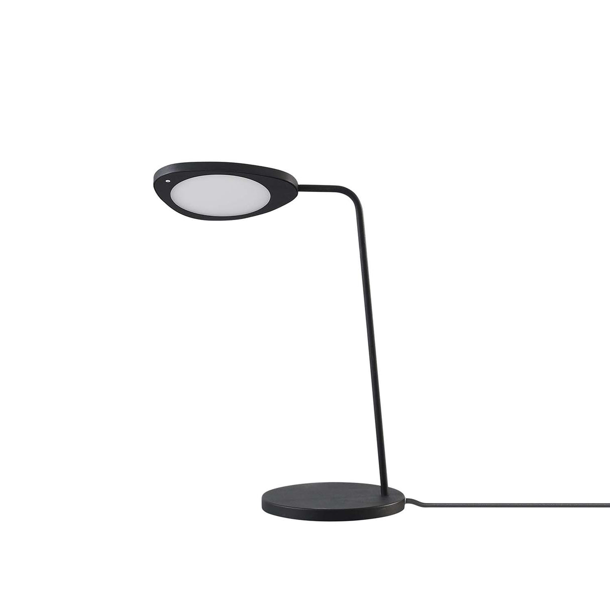 Leaf bordlampe fra Muuto. Bestillingsvare.