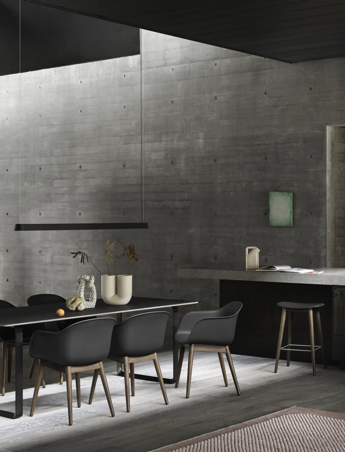 Muuto Linear System midtmodul skrivebord. Velg størrelse og utførelse