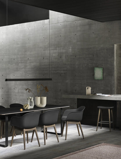 Muuto Linear System midtmodul skrivebord. Velg størrelse og utførelse
