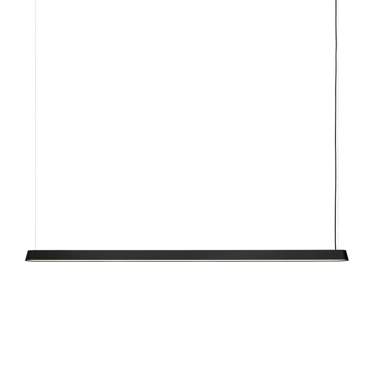 Muuto Linear pendel. Velg størrelse og farge