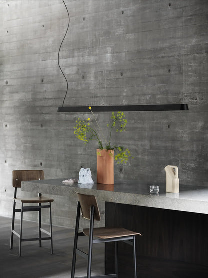Muuto Loft Counter Stool barkrakk H65, polstret. Velg tekstil