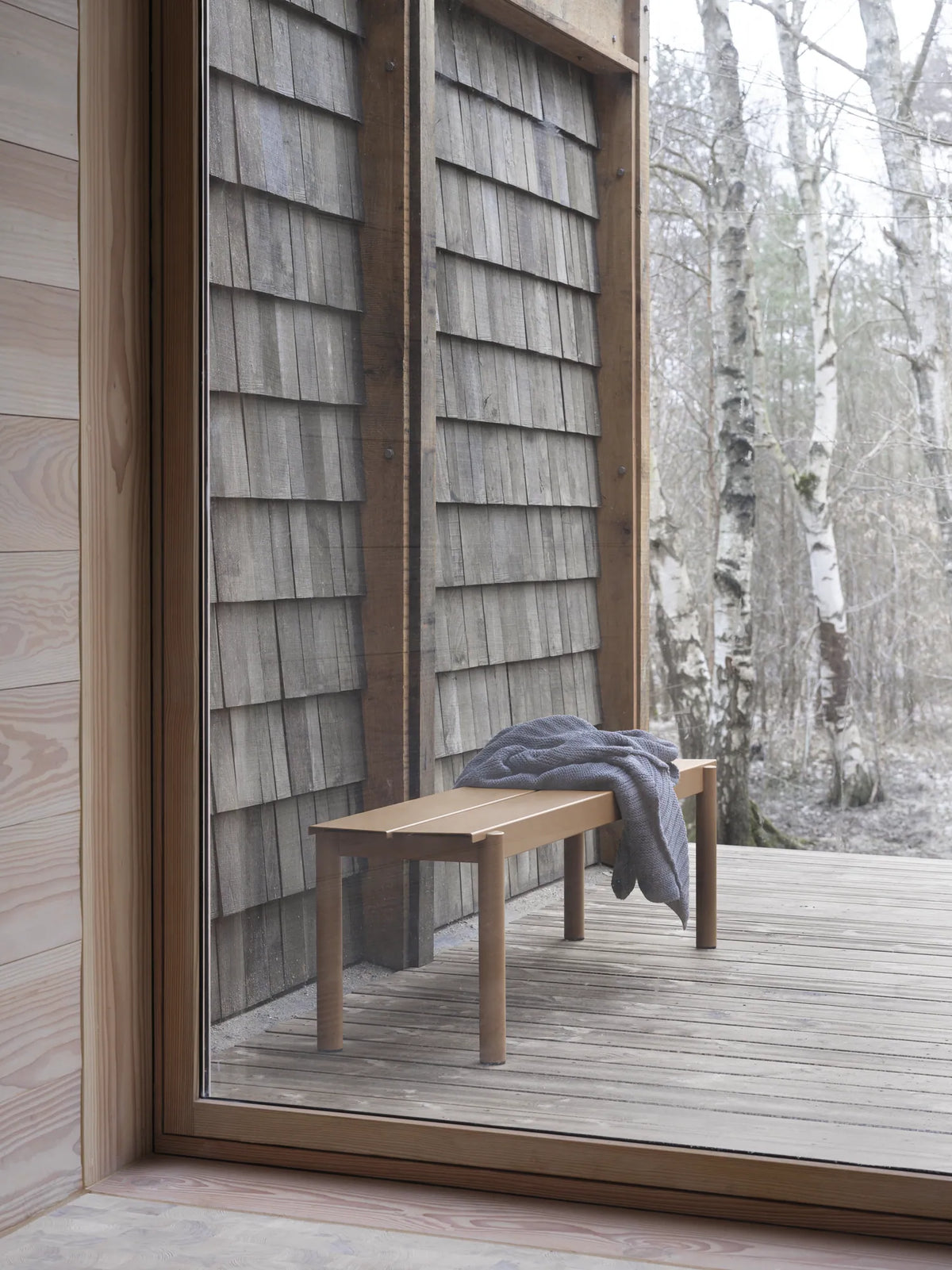 Muuto Linear Steel utebenk. Velg størrelse og farge