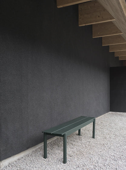 Muuto Linear Steel utebenk. Velg størrelse og farge