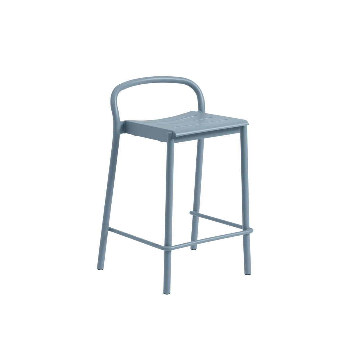 Muuto Linear Steel barkrakk ute. Velg farge
