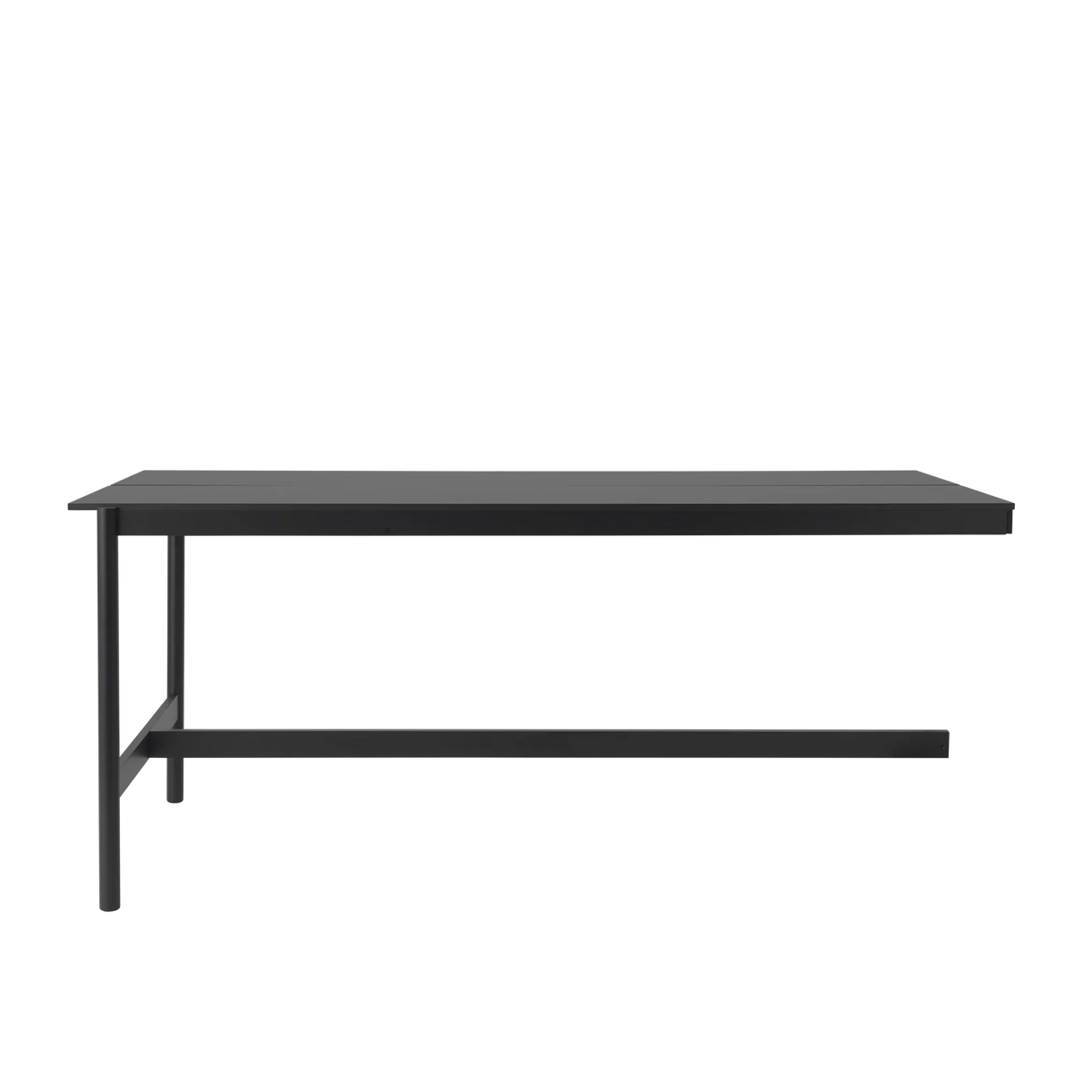Muuto Linear System endemodul skrivebord. Velg størrelse og utførelse