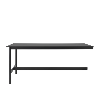 Muuto Linear System endemodul skrivebord. Velg størrelse og utførelse