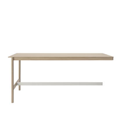 Muuto Linear System endemodul skrivebord. Velg størrelse og utførelse