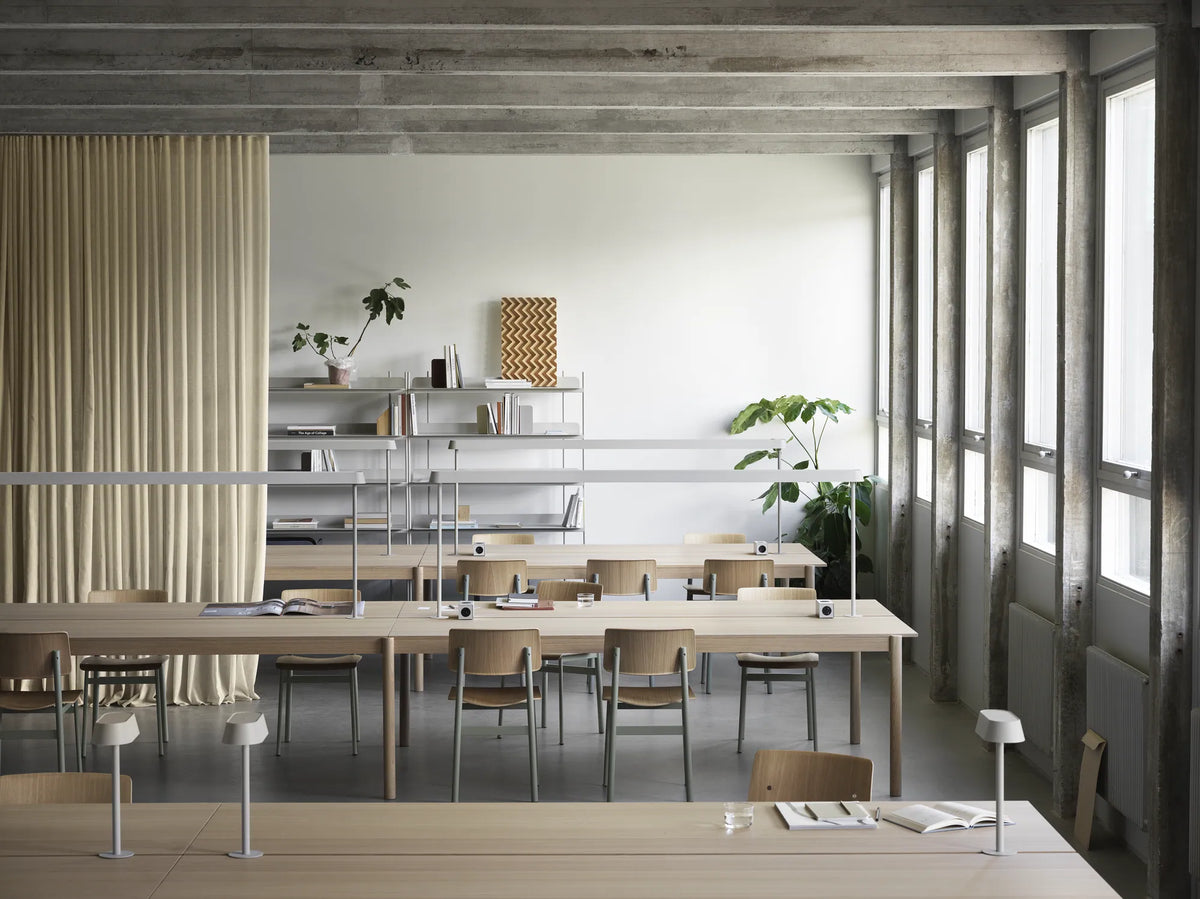 Muuto Loft Chair stol, uten polstring. Velg understell, sete og rygg