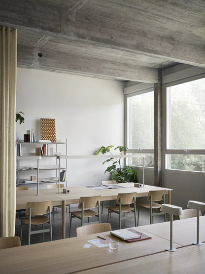 Muuto Loft Chair stol, polstret. Velg tekstil