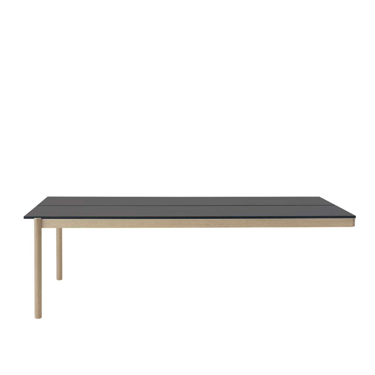 Muuto Linear System endemodul skrivebord. Velg størrelse og utførelse